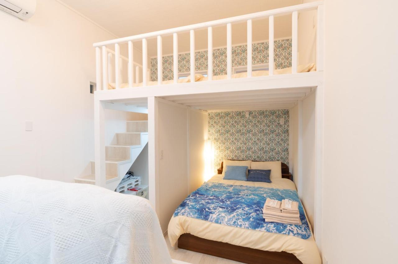 Maximum Of 21 People Can Be Rented In One Building 3 Minutes Walk To Tomari Port 10 Minutes Drive To The Airport No Parking Lot 30 Seconds Walk From Paid Parking Lot Warayunso Port City May Naha Bagian luar foto